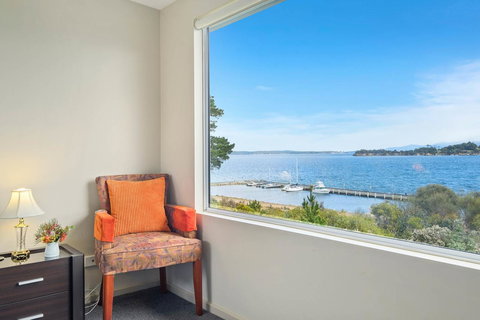 Manfield Seaside Bruny Island - Great Ocean Road Tourism 2