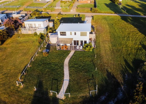 Manfield Seaside Bruny Island - Great Ocean Road Tourism 20