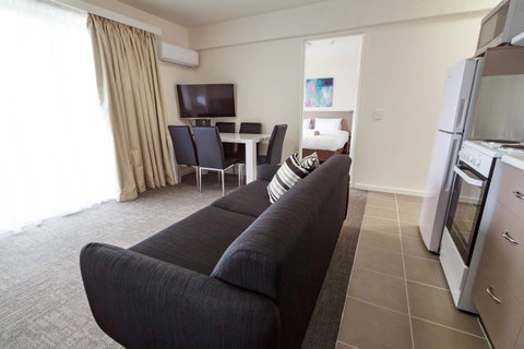 Adina Place Motel Apartments - Great Ocean Road Tourism 6