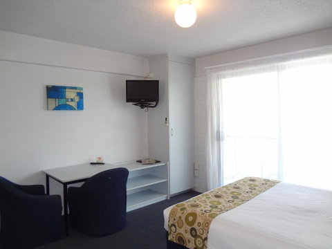 Adina Place Motel Apartments - Great Ocean Road Tourism 36
