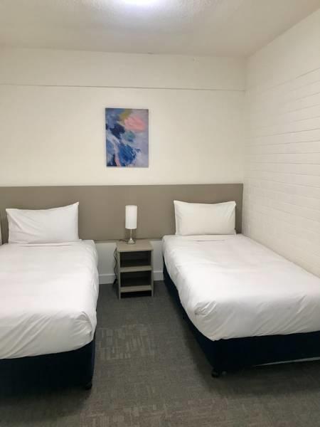 Adina Place Motel Apartments - Great Ocean Road Tourism 10