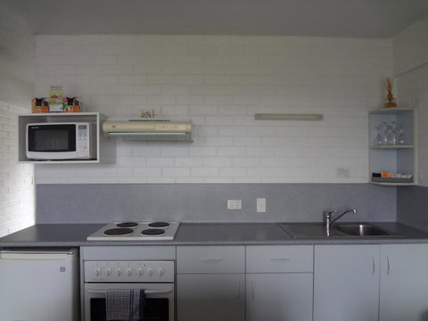 Adina Place Motel Apartments - Great Ocean Road Tourism 26
