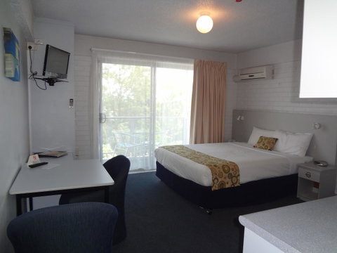 Adina Place Motel Apartments - Great Ocean Road Tourism 30