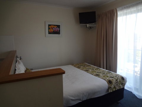 Adina Place Motel Apartments - Great Ocean Road Tourism 33