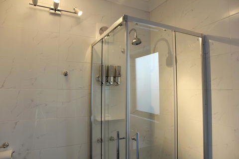 Kingston Beach-House Retreat - Great Ocean Road Tourism 5