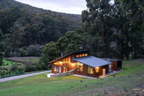 Adventure Bay Retreat Bruny Island - Great Ocean Road Tourism 2