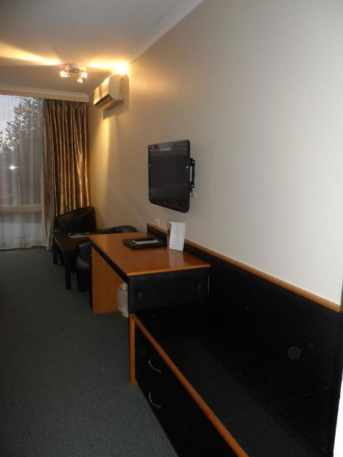 Commodore Regent - Great Ocean Road Tourism 31