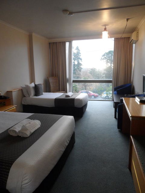 Commodore Regent - Great Ocean Road Tourism 14