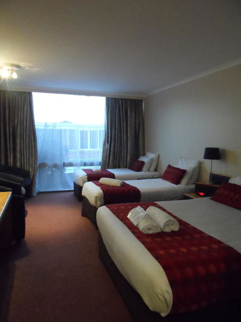 Commodore Regent - Great Ocean Road Tourism 17