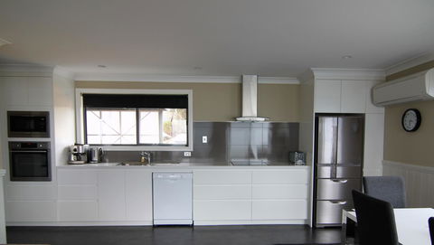 SEA EAGLE COTTAGE Amazing Views Of Bay Of Fires - Great Ocean Road Tourism 7
