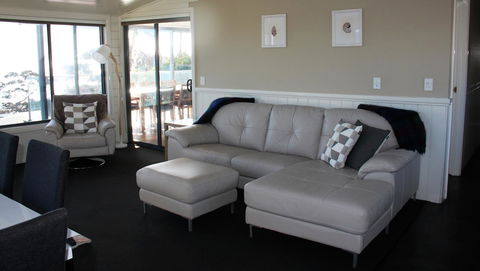 SEA EAGLE COTTAGE Amazing Views Of Bay Of Fires - Great Ocean Road Tourism 5
