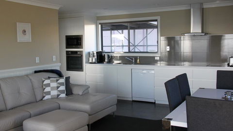 SEA EAGLE COTTAGE Amazing Views Of Bay Of Fires - Great Ocean Road Tourism 23