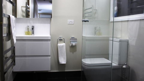 SEA EAGLE COTTAGE Amazing Views Of Bay Of Fires - Great Ocean Road Tourism 9