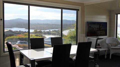 SEA EAGLE COTTAGE Amazing Views Of Bay Of Fires - Great Ocean Road Tourism 24