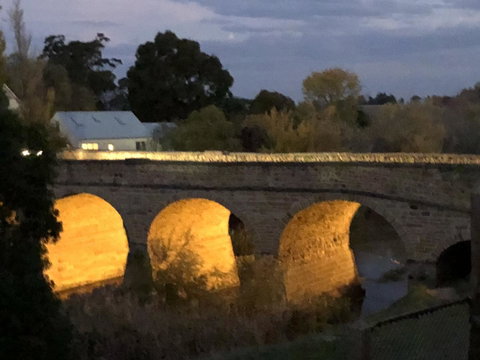 Richmond Bridge Accommodation â€œTwo The Bridgeâ€ - Great Ocean Road Tourism 31