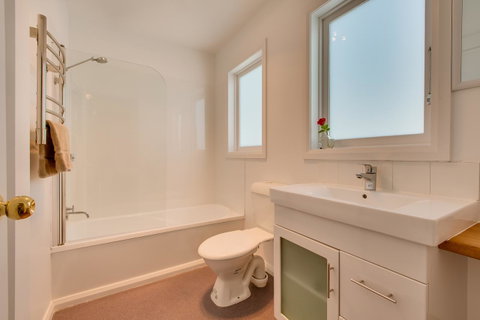 Rosehaven Cottage - Great Ocean Road Tourism 16