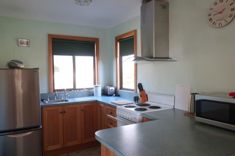 Cherry Top Farmstay - Boutique Eco Village - Great Ocean Road Tourism 29