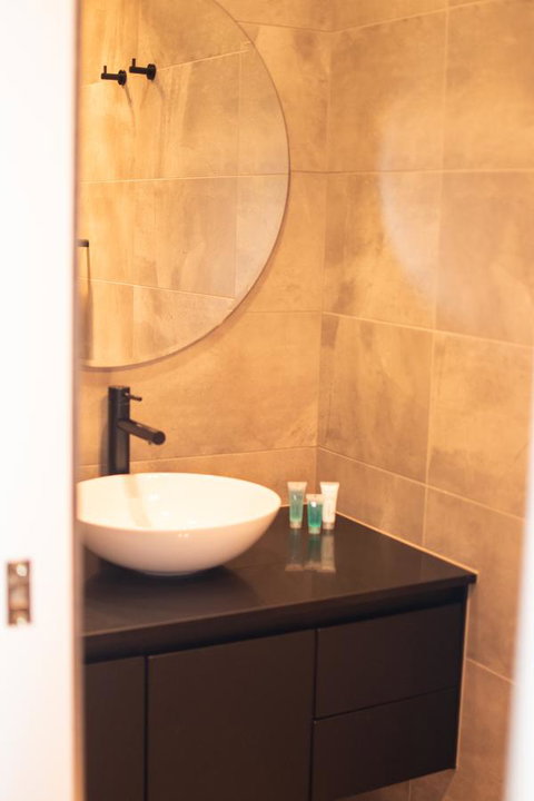 Sanctum Boutique Apartments - Great Ocean Road Tourism 22
