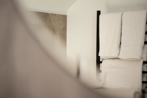 Sanctum Boutique Apartments - Great Ocean Road Tourism 20