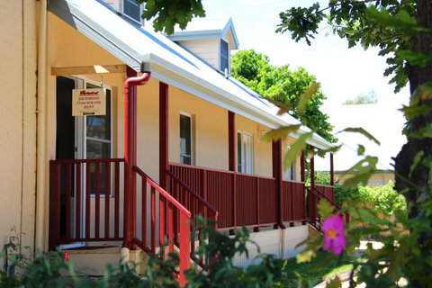 Richmond Coachmans Rest - Great Ocean Road Tourism 0