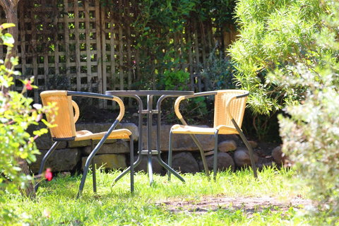 Richmond Coachmans Rest - Great Ocean Road Tourism 11