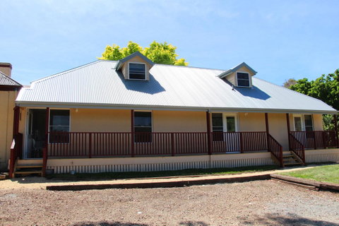Richmond Coachmans Rest - Great Ocean Road Tourism 1