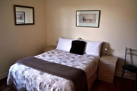 Belton Apartments-Hedge Cottage - Great Ocean Road Tourism 11