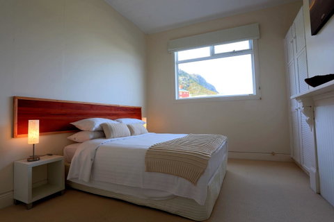@ The Beach & Not Quite @ The Beach Holiday Cottages - Stanley - Great Ocean Road Tourism 20