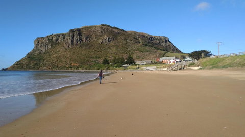 @ The Beach & Not Quite @ The Beach Holiday Cottages - Stanley - Great Ocean Road Tourism 1