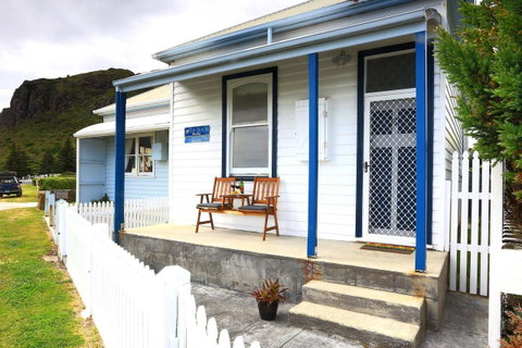 @ The Beach & Not Quite @ The Beach Holiday Cottages - Stanley - Great Ocean Road Tourism 8
