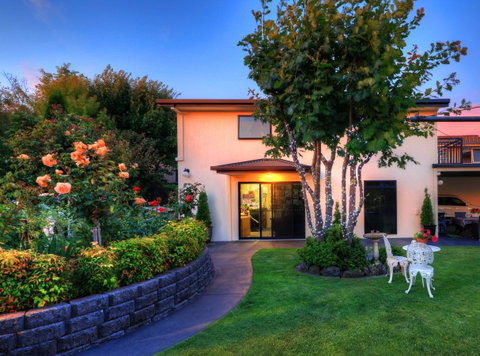 Birchwood On The River - Devonport, Tasmania - Self-Contained And Self-Catering Accommodation - Great Ocean Road Tourism 6