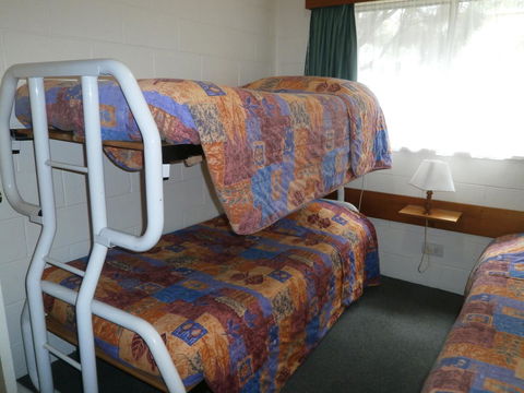 Aberdeen Court Apartments - Great Ocean Road Tourism 13