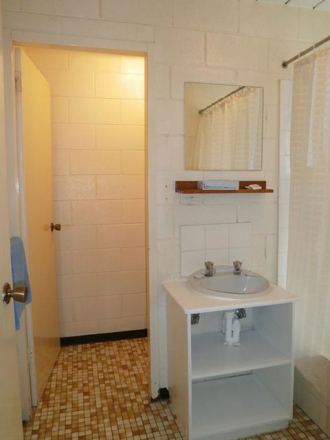 Aberdeen Court Apartments - Great Ocean Road Tourism 22