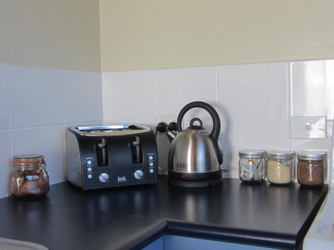 Elm Trees Accommodation @ Ross - Great Ocean Road Tourism 20