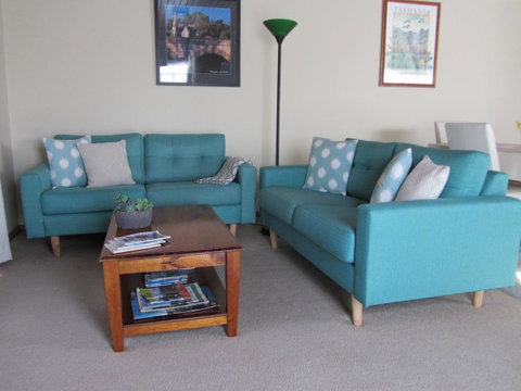 Elm Trees Accommodation @ Ross - Great Ocean Road Tourism 11