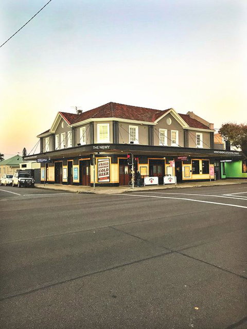 Newcastle Hotel - Great Ocean Road Tourism 3