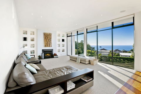 Newhaven Luxury Family Home With Bay Views, Large Pool, Jacuzzi, Tennis Court, Playground - Great Ocean Road Tourism 3