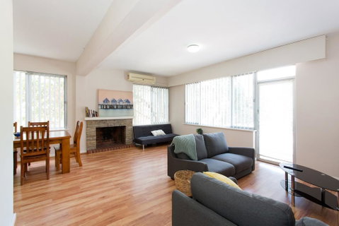 Nights On Broadway - Close To River, UWA & Hospitals - Great Ocean Road Tourism 0