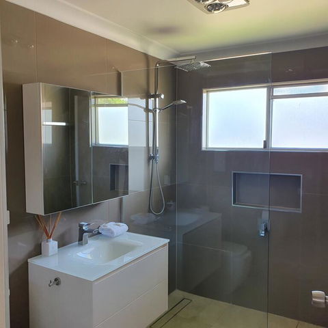 Noosa Gardens Riverside Resort - Great Ocean Road Tourism 3