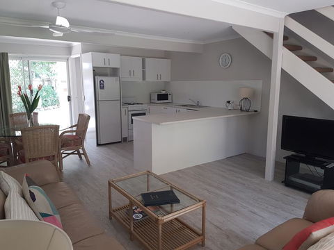 Noosa Gardens Riverside Resort - Great Ocean Road Tourism 1