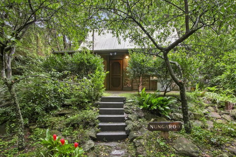 NUNGAROO COTTAGE - Great Ocean Road Tourism 1