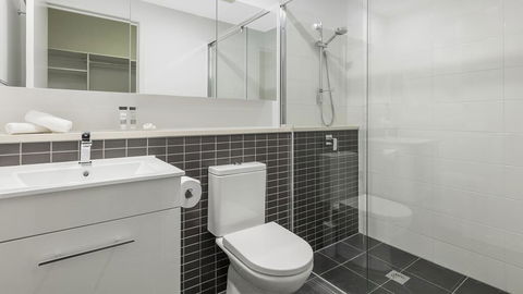 Oaks Brisbane Woolloongabba Suites - Great Ocean Road Tourism 1