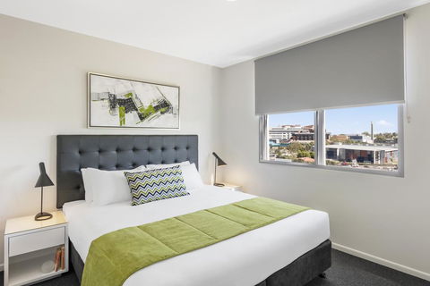 Oaks Brisbane Woolloongabba Suites - Great Ocean Road Tourism 0
