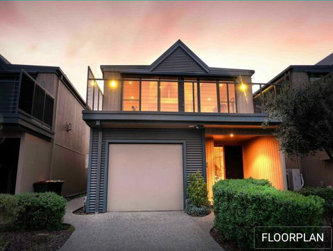 Ocean Grove House With Fantastic Ocean Views - Great Ocean Road Tourism 0