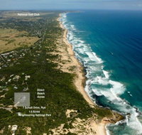 Oceania Retreat Luxury Family Retreat with pool and beach access