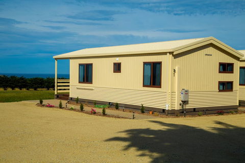 OMARU FARM STAY - Great Ocean Road Tourism 0