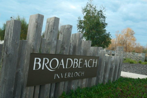 ONE LEVEL AT BROADBEACH RESORT - Great Ocean Road Tourism 3