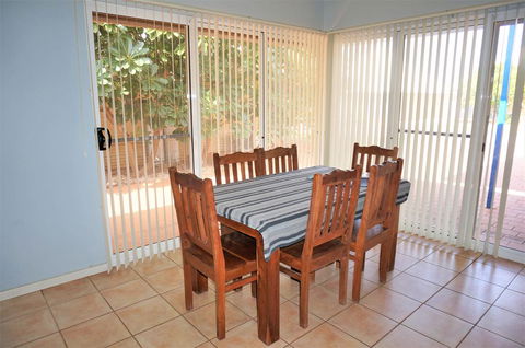 Osprey Holiday Village Unit 115 - Idyllic 3 Bedroom Holiday Villa With A Pool In The Complex - Great Ocean Road Tourism 2