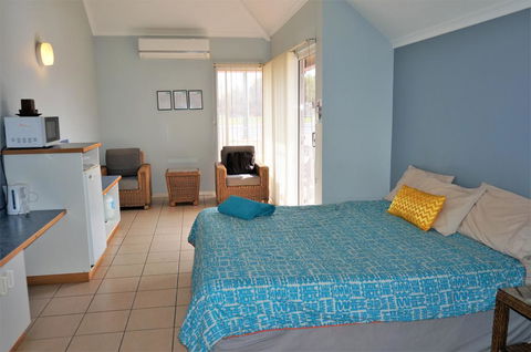 Osprey Holiday Village Unit 222-1 Bedroom - Great 1 Bedroom Studio Apartment With A Pool In The Complex - Great Ocean Road Tourism 1