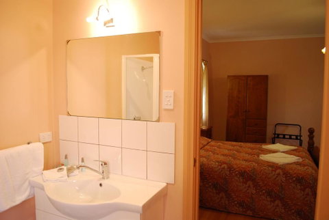 Osteria Sanso B&B - Great Ocean Road Tourism 3